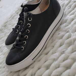 Paul Green sneakers. UK size 7.5 in Men’s sizing.